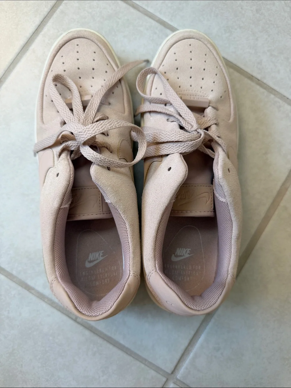 Nike Women’s AF1 Platform